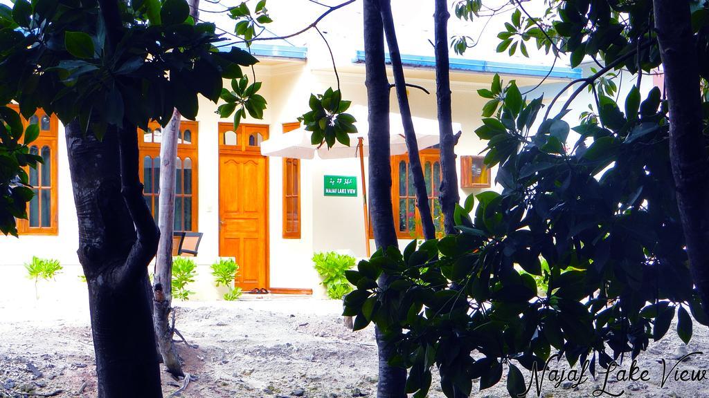 Najaf Lakeview Guest House Huraa Exterior foto
